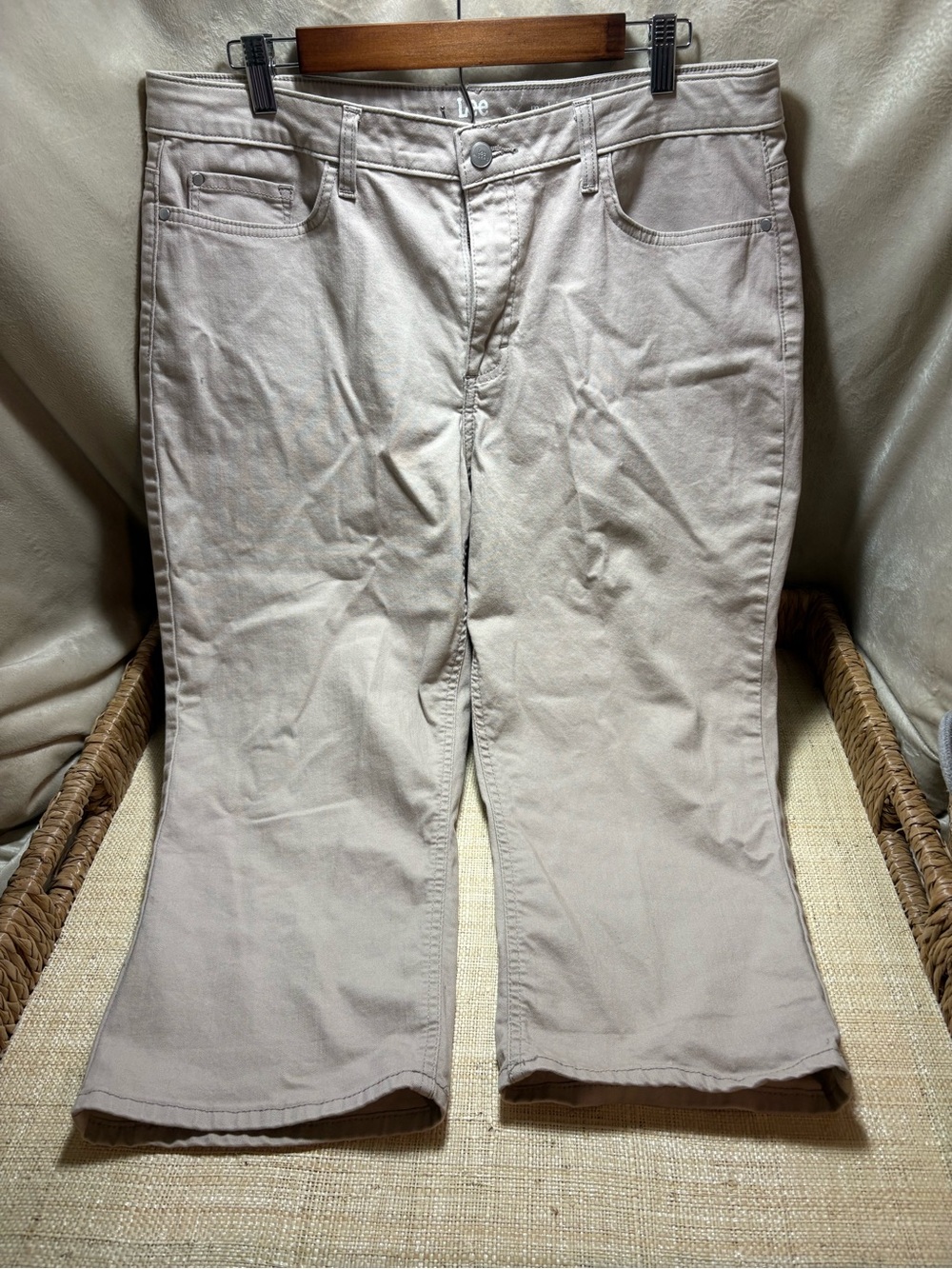 Riders by Lee Midrise Capri Pants 16M Khaki Beige Stretch 5 Pocket